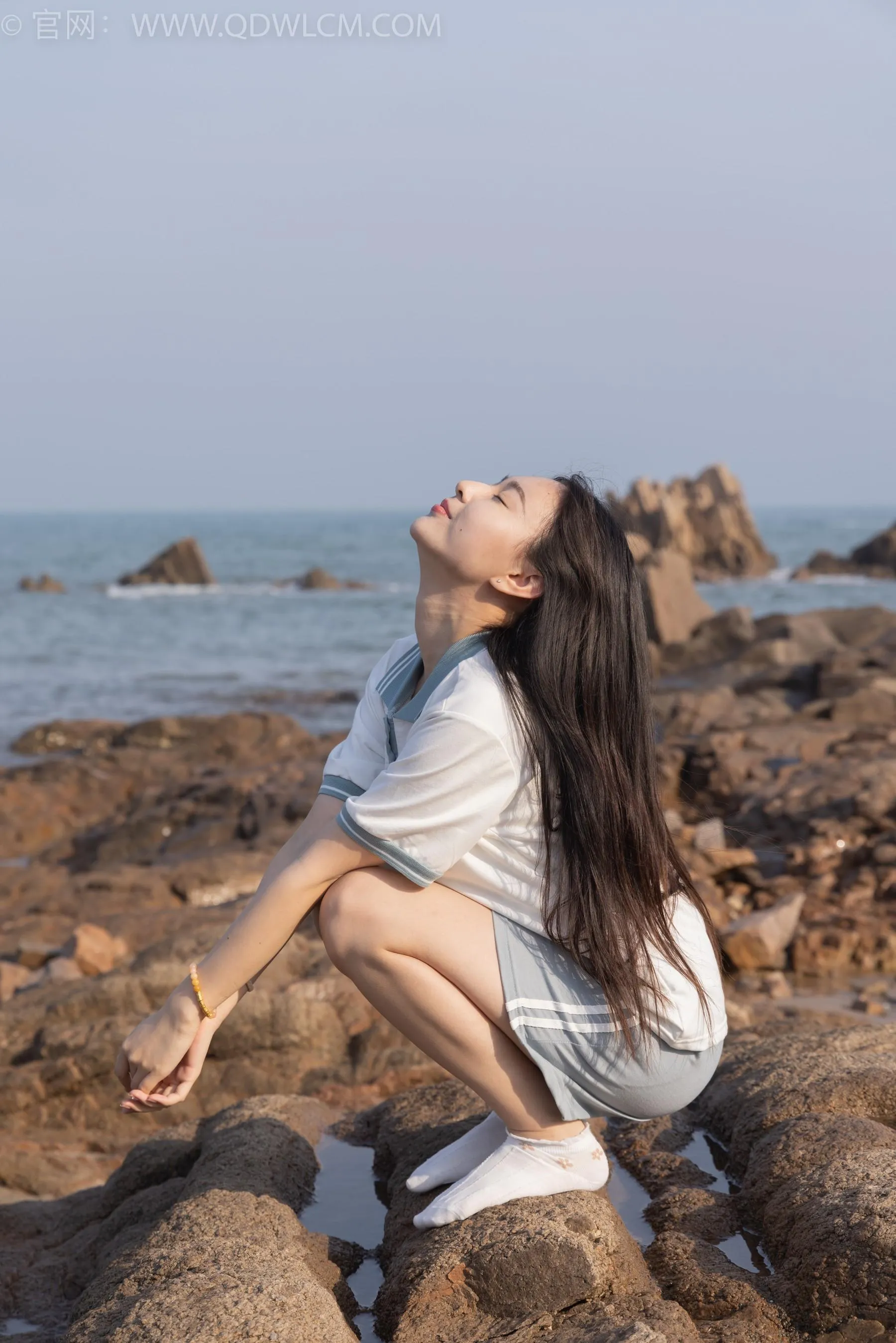 物恋传媒 NO.1567 美兔-海边的风 [151P]插图6